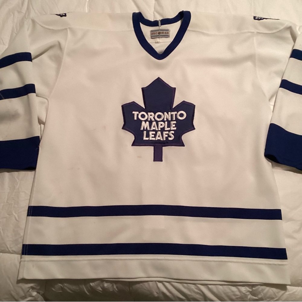 AUTHENTIC TORONTO MAPLE LEAF JERSEY